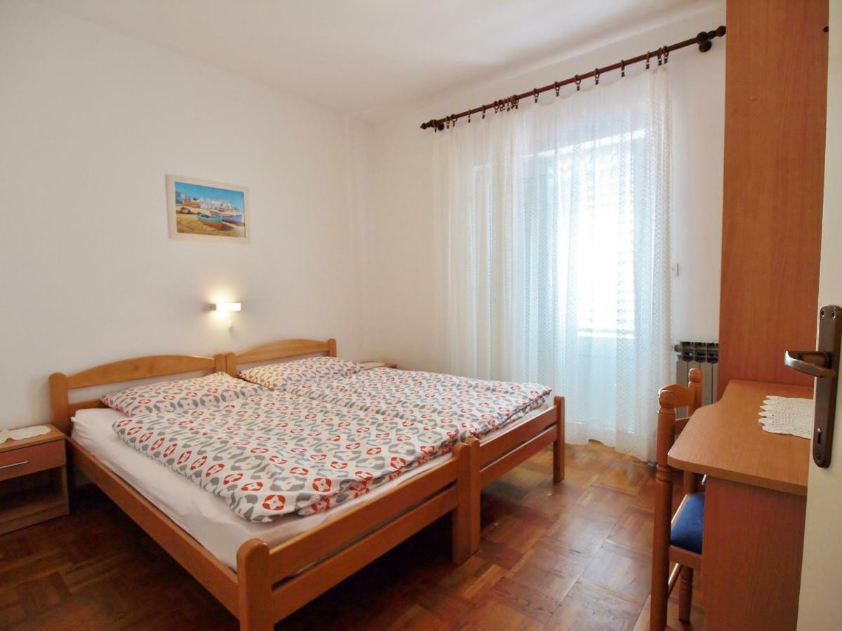 Apartments Ljubica Barbat na Rabu Exterior photo